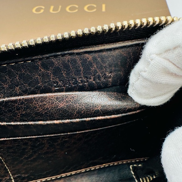 Gucci Beige and Dark Brown Wallet - Picture 4 of 10